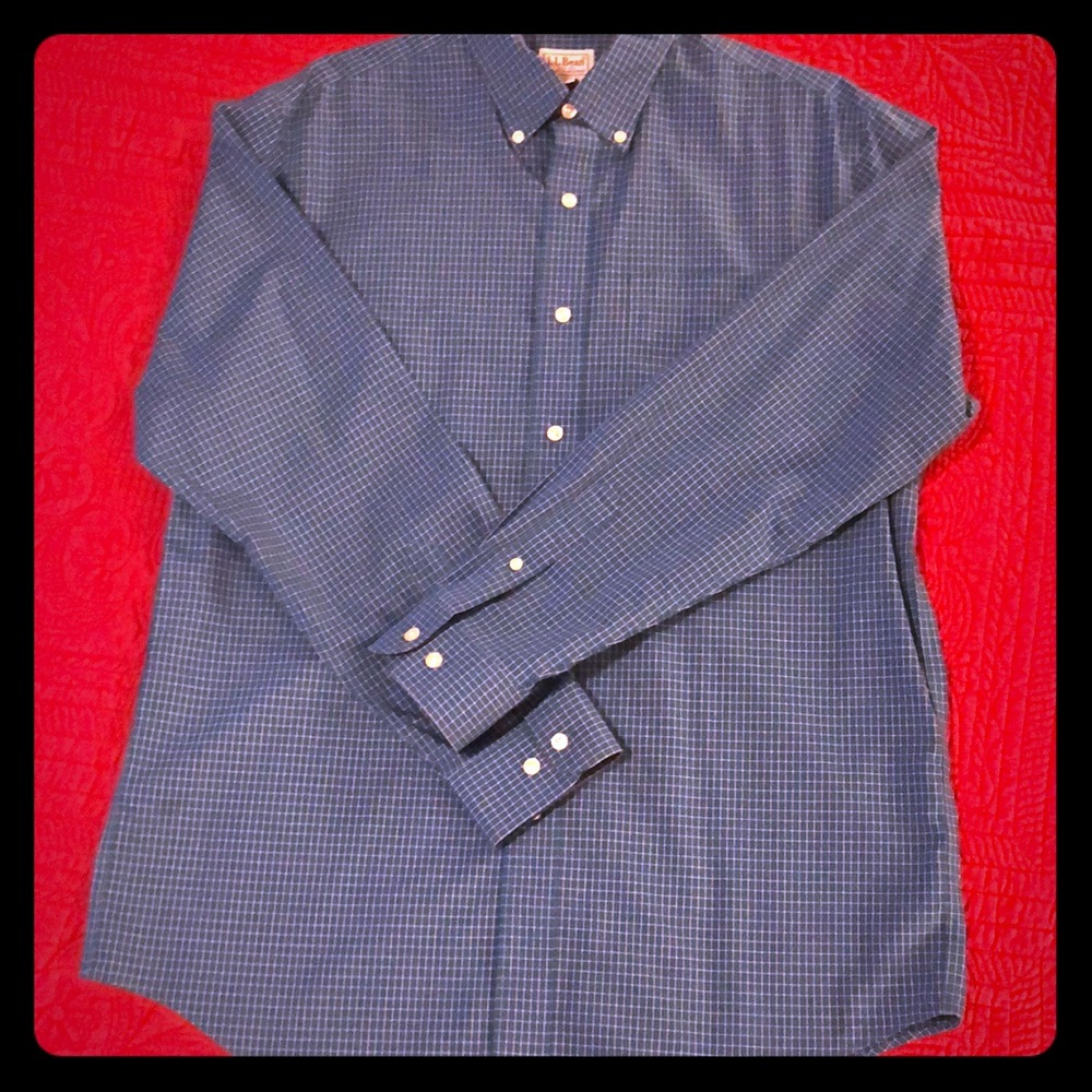 LL Bean Wrinkle Free button Down